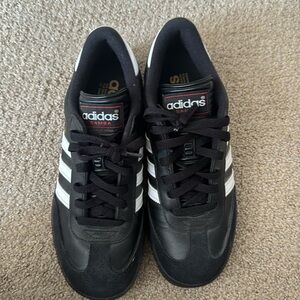 Samba sneaker viral on Tik Tok like worn 3 times